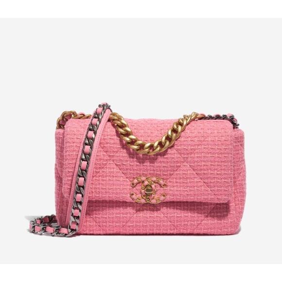 Chanel 19 Flap Bag Quilted Tweed Medium in Light Rose - Picture 1 of 16